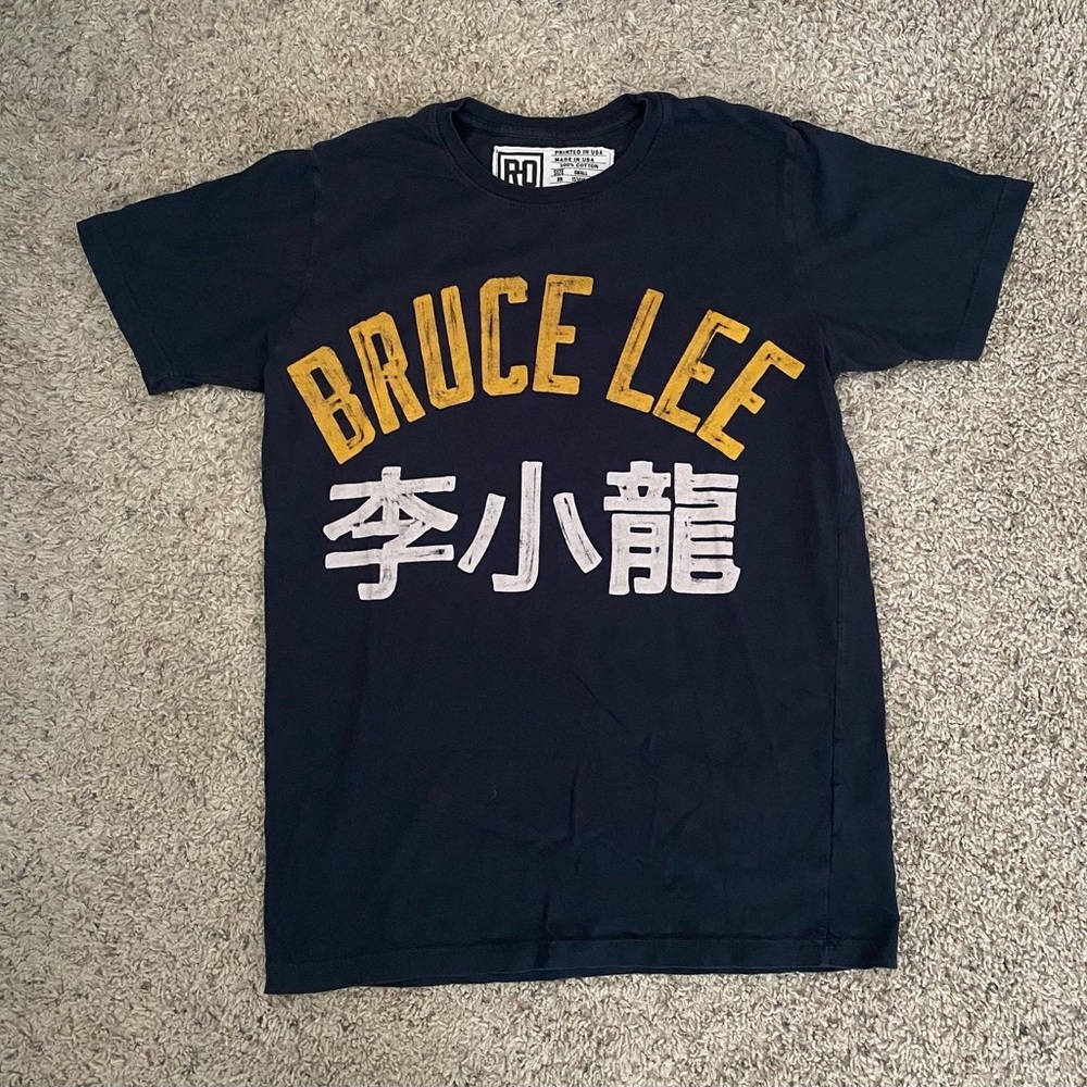 Roots of Fight Bruce Lee T Shirt Size Small Yellow White Graphic